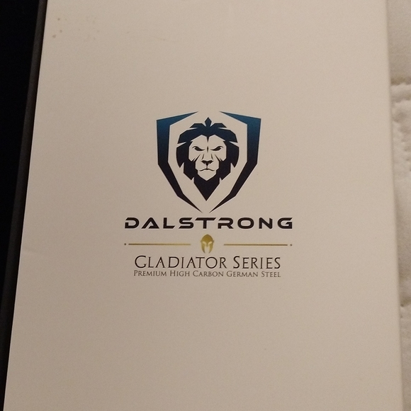 ⚜️ Dalstrong Gladiator Series Chef Knife - Picture 2 of 8